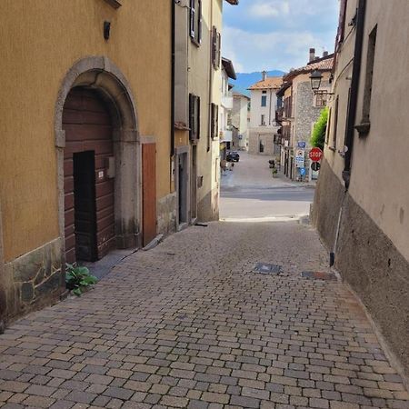 Apartament Casa Gianna Castiglione dʼIntelvi Zewnętrze zdjęcie