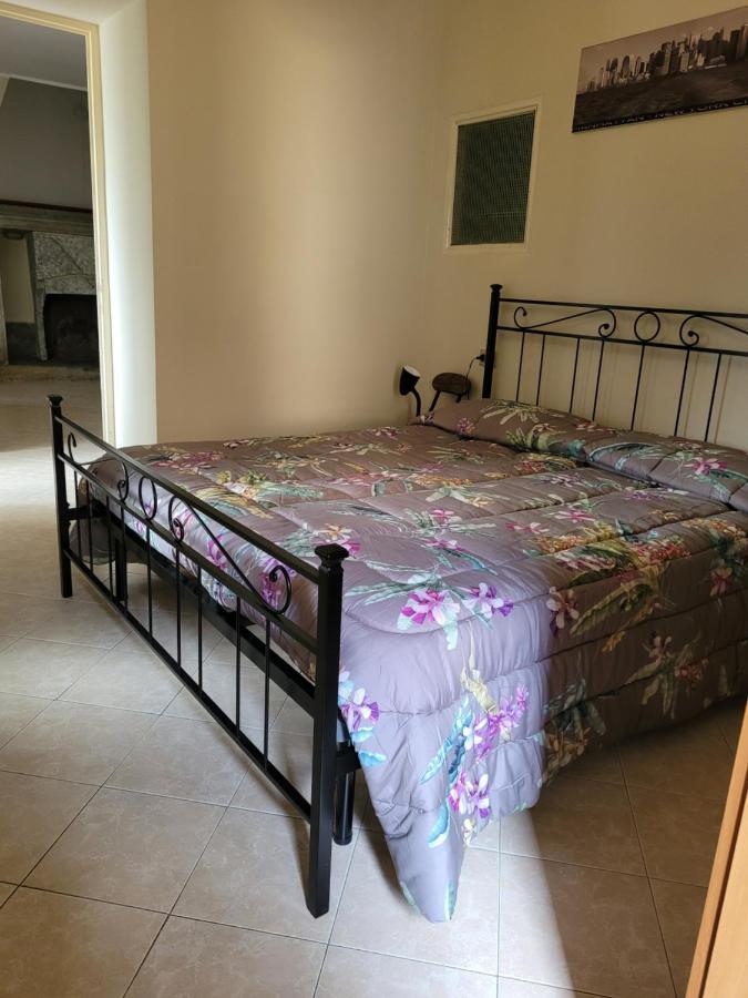 Apartament Casa Gianna Castiglione dʼIntelvi Zewnętrze zdjęcie